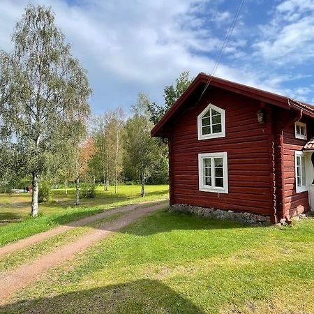 Dalastuga med egen badplats Leksand Exteriör bild